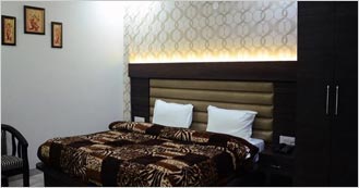 The Grand Galaxy is the 3 Star Hotel in Amritsar