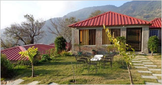 180 Degree Resorts in Kanatal