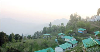 Camp Little Jaguar in Kanatal